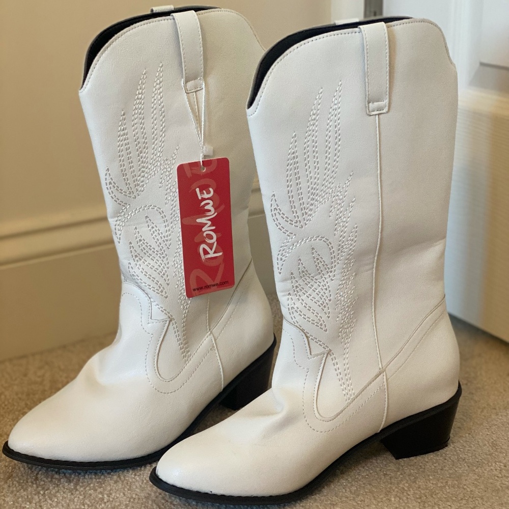 White Cowboy Boots Size 8 / 39